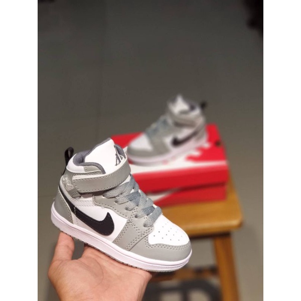 sepatu anak anak bayi dan balita sneakers anak sepatu olahraga anak kecil air jordan abu abu untuk a