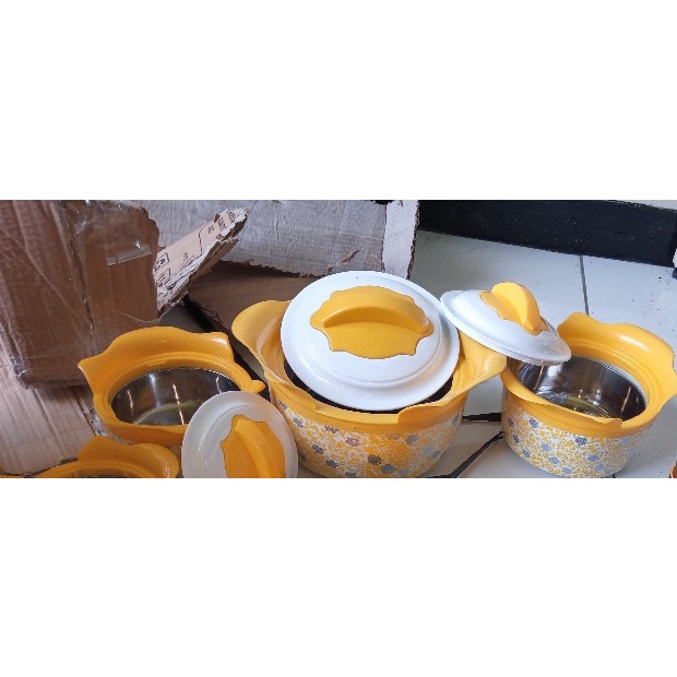 MAGNOLIA NAGAKO Set 4 Pcs
