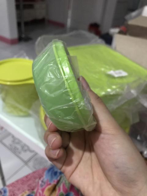 Small Round Containerr (1)
