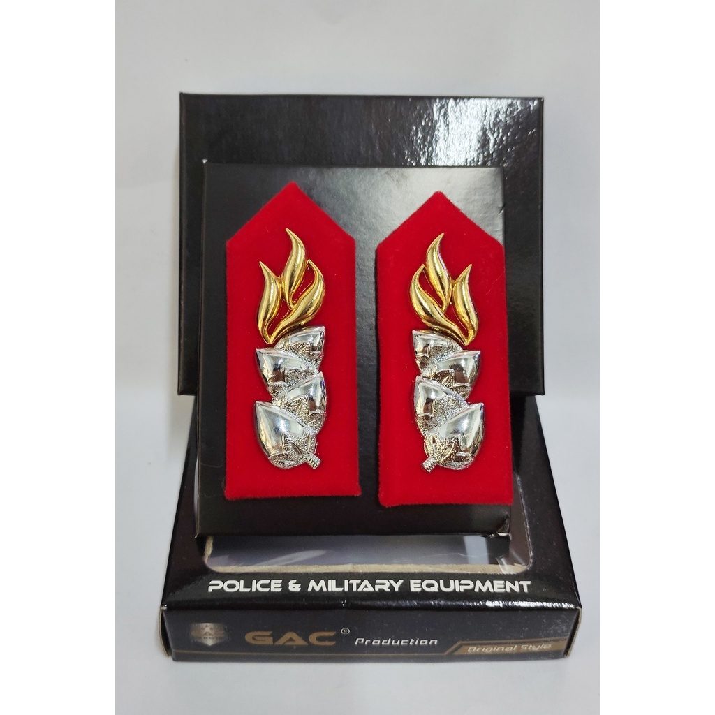 

Monogram pdu pati kain merah / monogram kopsteken