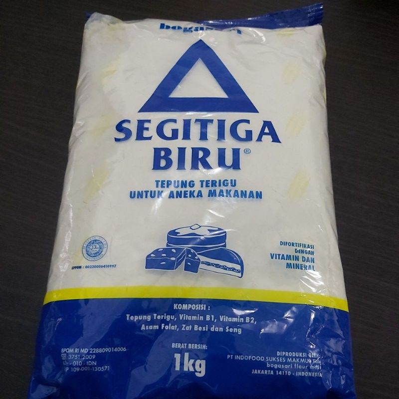 

tepung segitiga biru