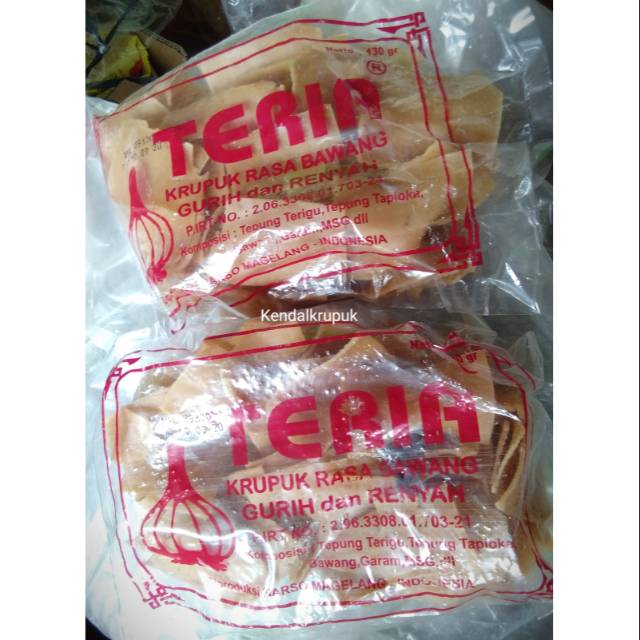 

Kerupuk mentah Krupuk Cap Teria Rasa Bawang gurih renyah