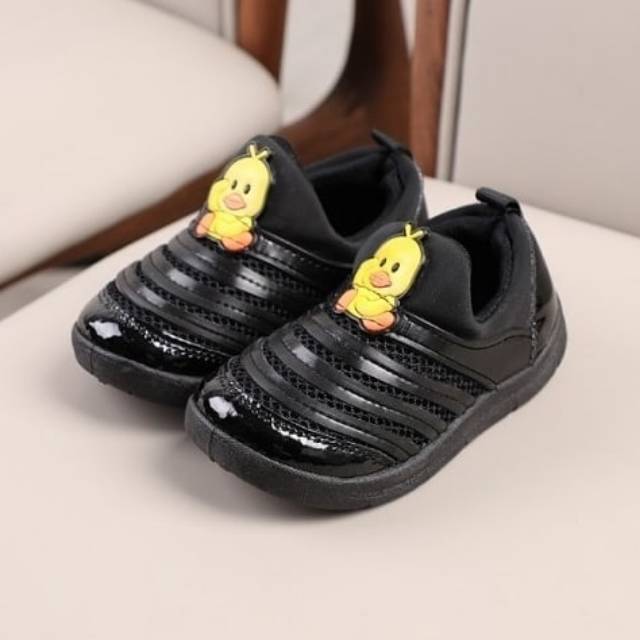 Sepatu Sneakers Anak Import Replika Nike Air Little Duck Black Hitam