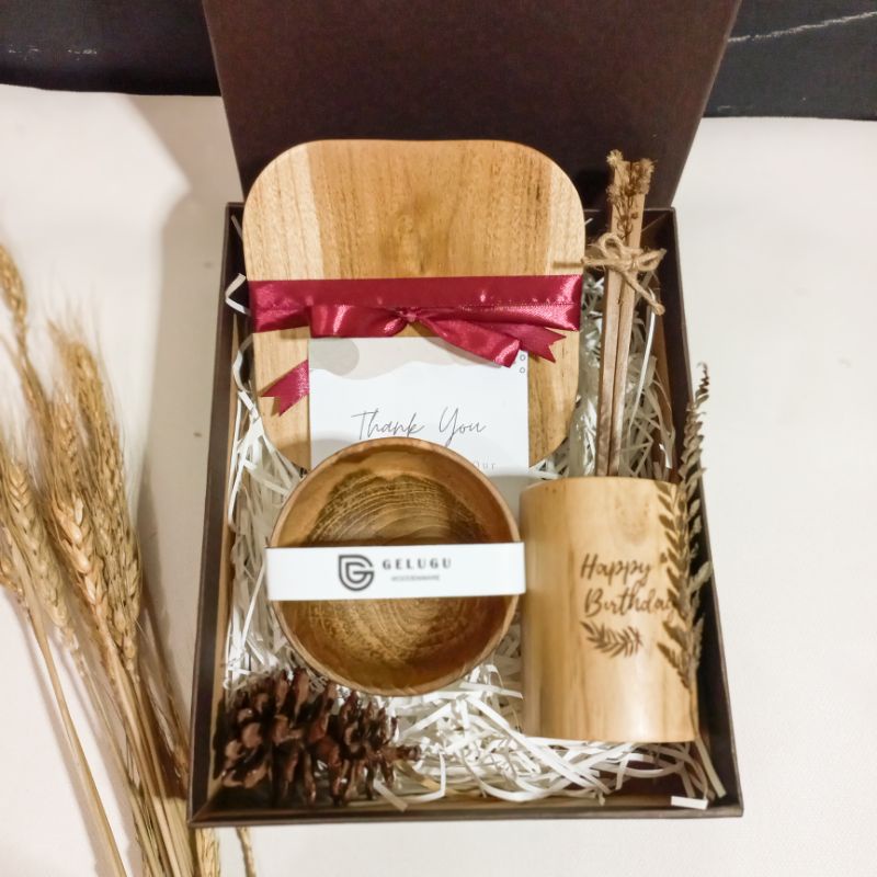 

Birthday Hampers Murah "Byanca H&G