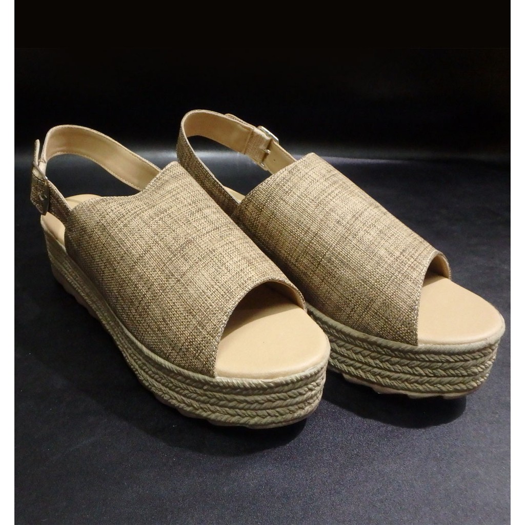terlaris sandal wedges wanita terbaru daphnie Shopee terlaris sandal wedges wanita terbaru daphnie Shopee