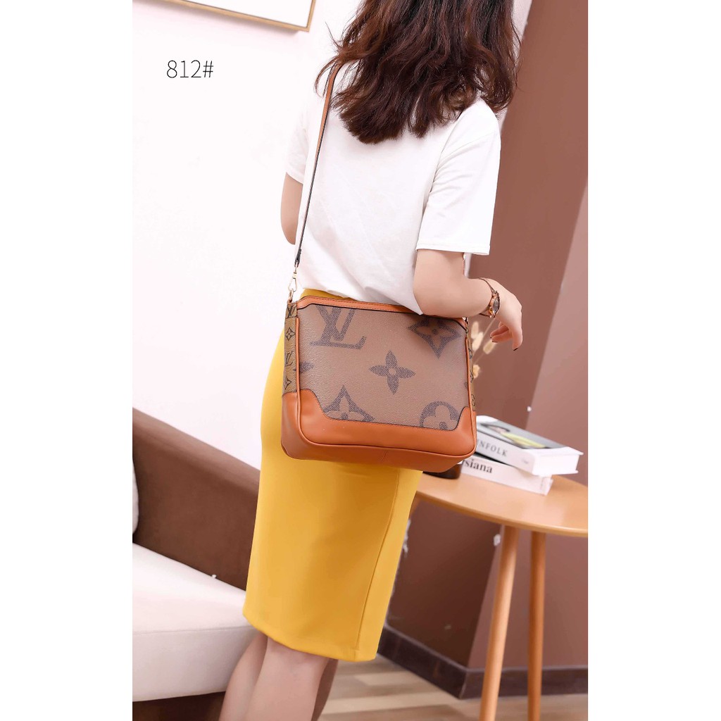 04W2 Impor Design TAS FASHION SELEMPANG WANITA BRANDED 812 LV GIANT MONOGRAM TAS CANTIK