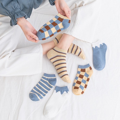 ⭐️𝐈𝐇𝐒 𝟑𝟐𝟐⭐️Kaos Kaki Wanita Motif Catur New Fashion Korean Style Socks Breathable-1