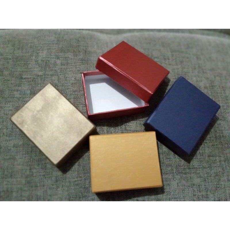 

box kado 7x9x2.5 cocok buat Antam