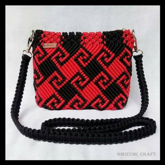 Tas selempang tali kur