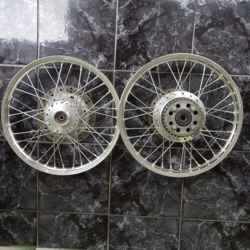 veleg velg pelex TDR Racing silver ring 17 size 140-160 pnp motor Honda Megapro new monoshock origin