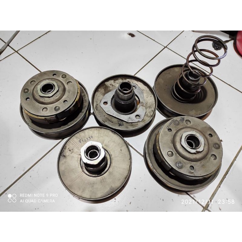 pully belakang original vario 125 150 pully kopling secondary original vario 125 150