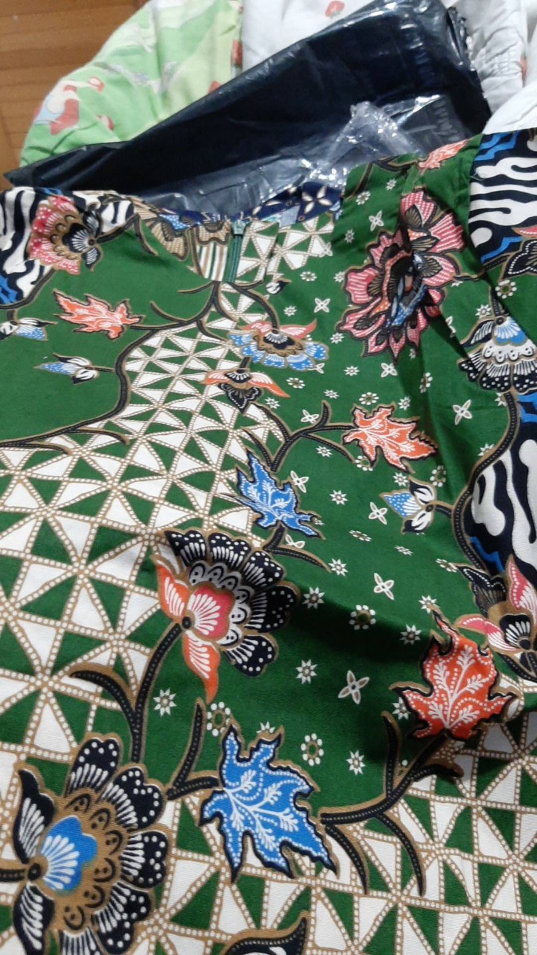 Ax- 32 Atasan Batik Wanita Katun Strecth Lengan 3/4 Untuk Kerja Kantoran Model Simple Terbaru