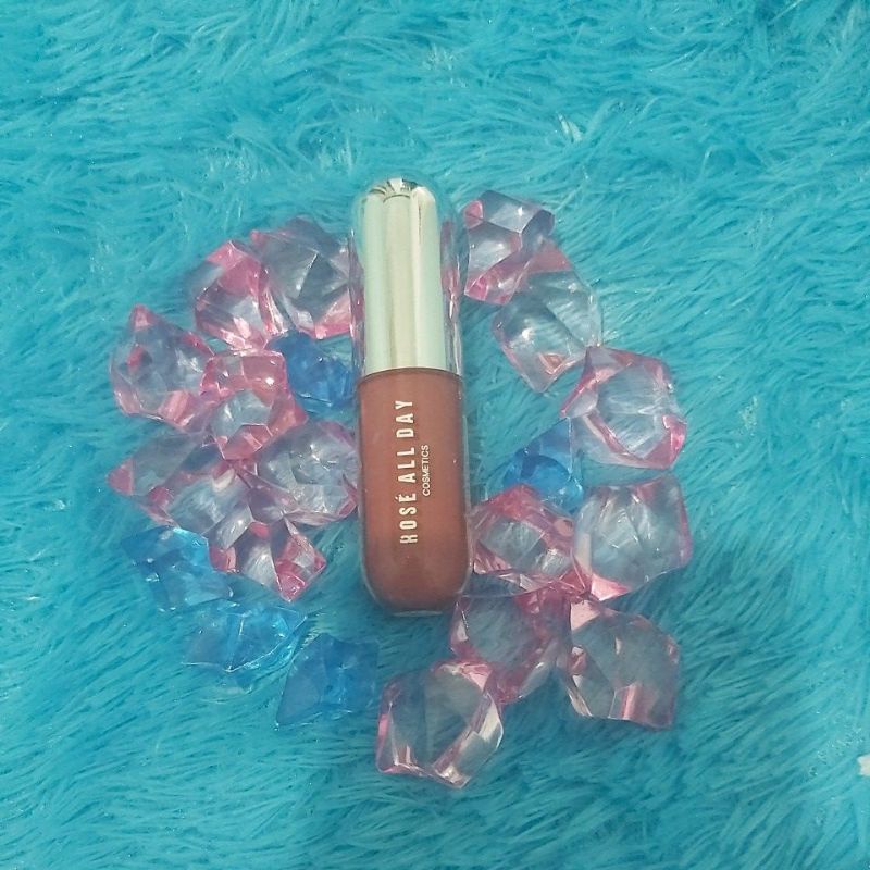 ROSE ALL DAY Lip Gloss Glow Pill - Chill Pill Like New 95%