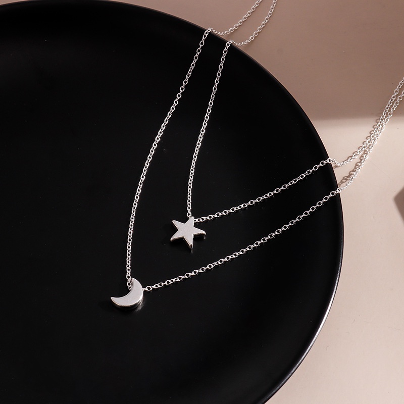 Korean fashion all-match star and moon pendant short clavicle chain 210807