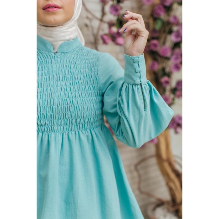 8.8 Wearing Klamby | Ellie Blouse In Sky Blue Terlaris