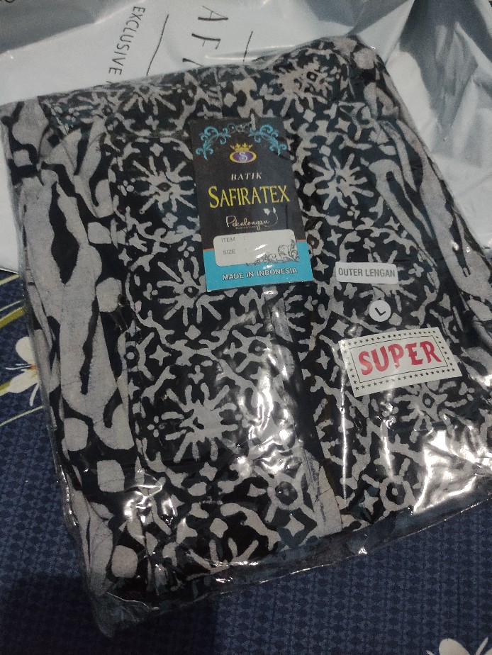 Outer Batik Paris Cardigan Kancing Vest Batik Wanita Lengan Panjang