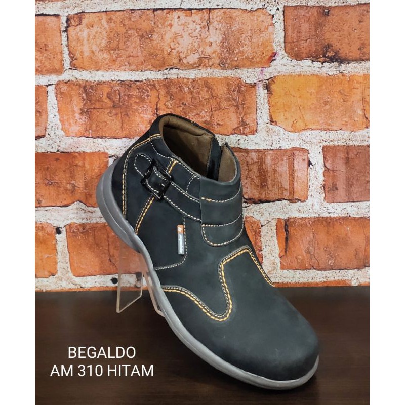 sepatu pria , sepatu boots ,sepatu santai casual /formal BEGALDO