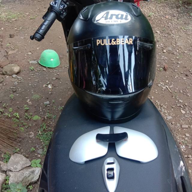 helm yamaha cargloss buat bahan ala ala arai.