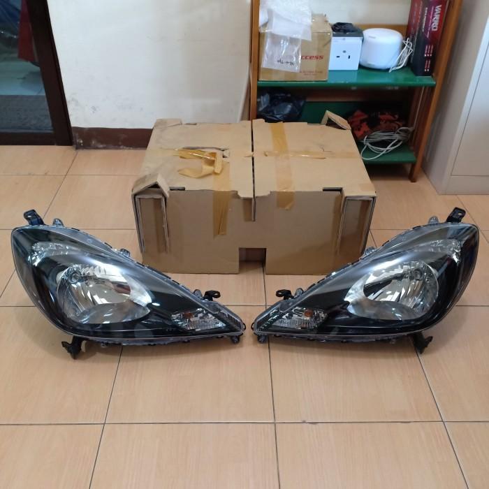 Headlamp / Lampu Depan Jazz GE8 Black 2013 Genuine
