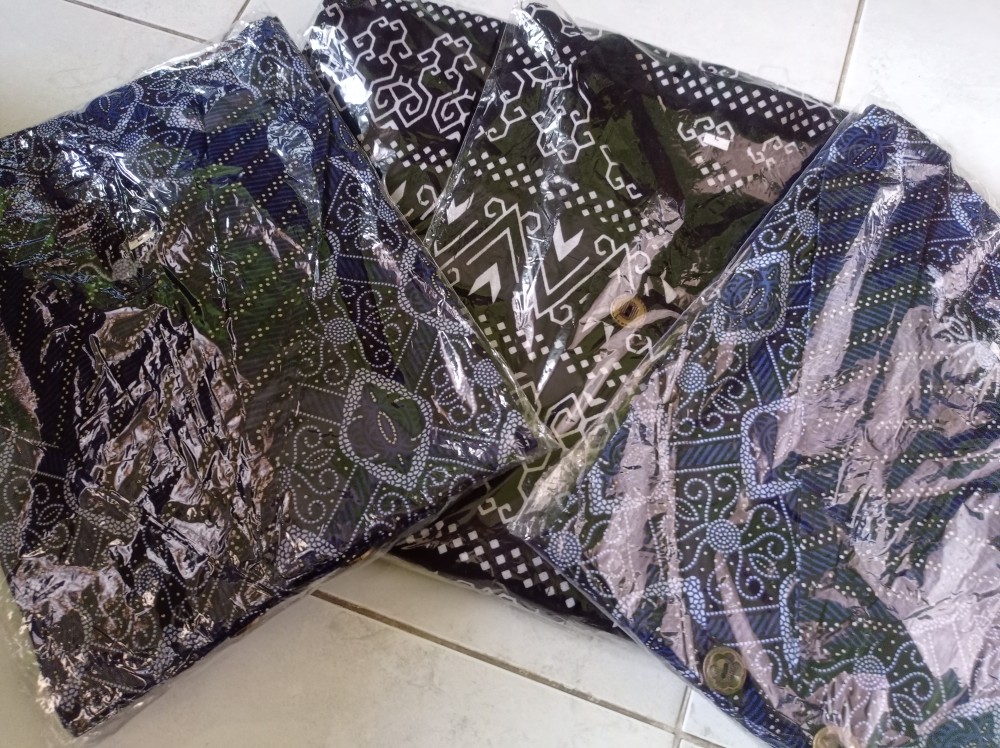 Batik Blouse Wanita Motif Elegant Untuk Kantor Kekinian