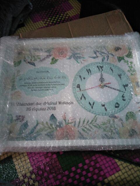 Hiasan Jam Dinding Kaligrafi Untuk Kado Pernikahan Shabbychic Tosca Bisa Custom Nama Dan Tanggal