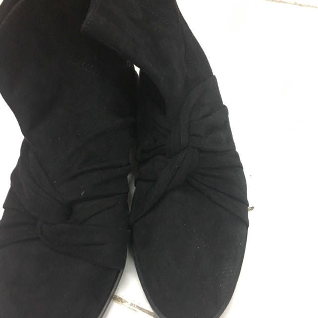 Sepatu boots pull and bear