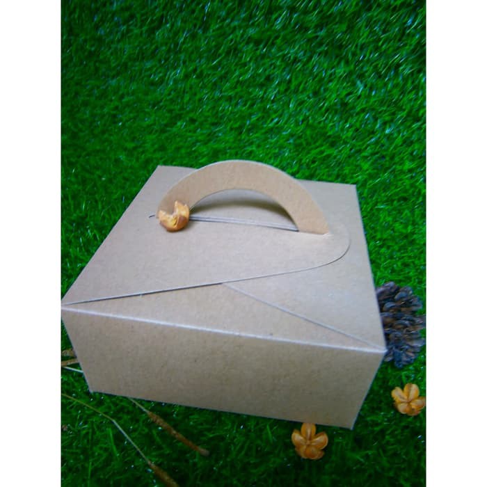 

READY STOCK BOX PERSEGI SOUVENIR BAHAN BROWN KRAFT 280 gr UKURAN 14 X 14 X 6,5cm