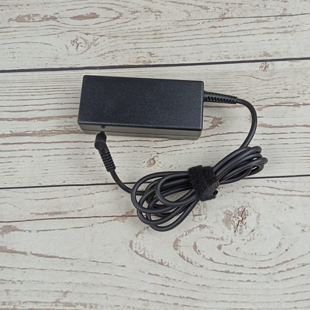 AC Adapter 19.5V 65W dengan Kabel Power EU Plug untuk Laptop - J301 - Black