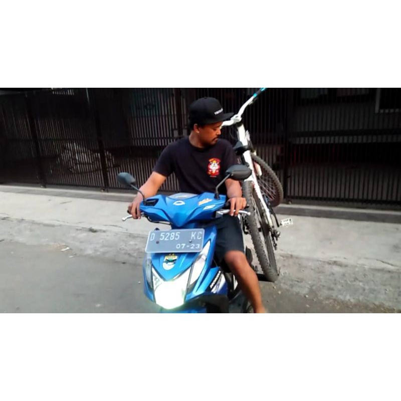 Breket/Braket/bracket/untuk loading sepeda di motor