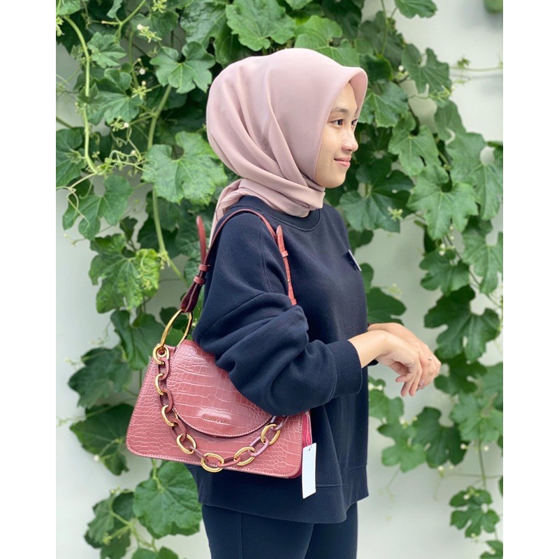 Croc Effect Chunky Chain Link Shoulder Bag