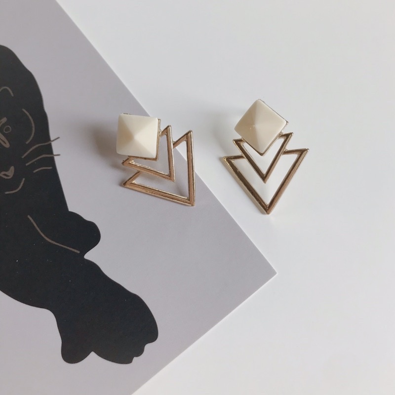 Lovisa Gold Statement Earring / Anting Hypoallergenic