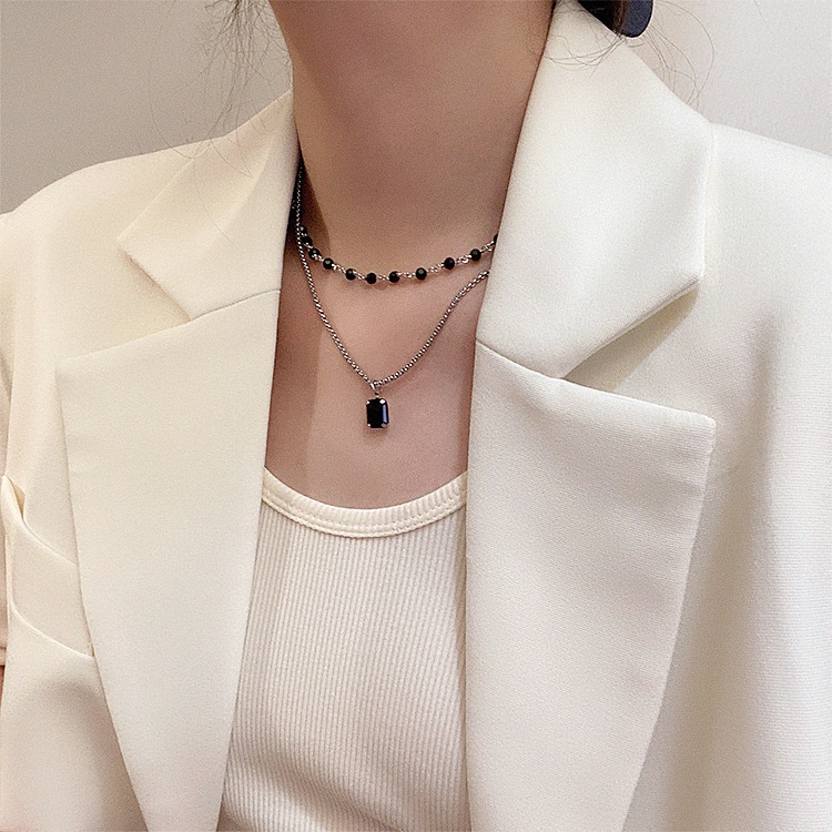 Kalung Manik-Manik Model Double Layer Warna Hitam