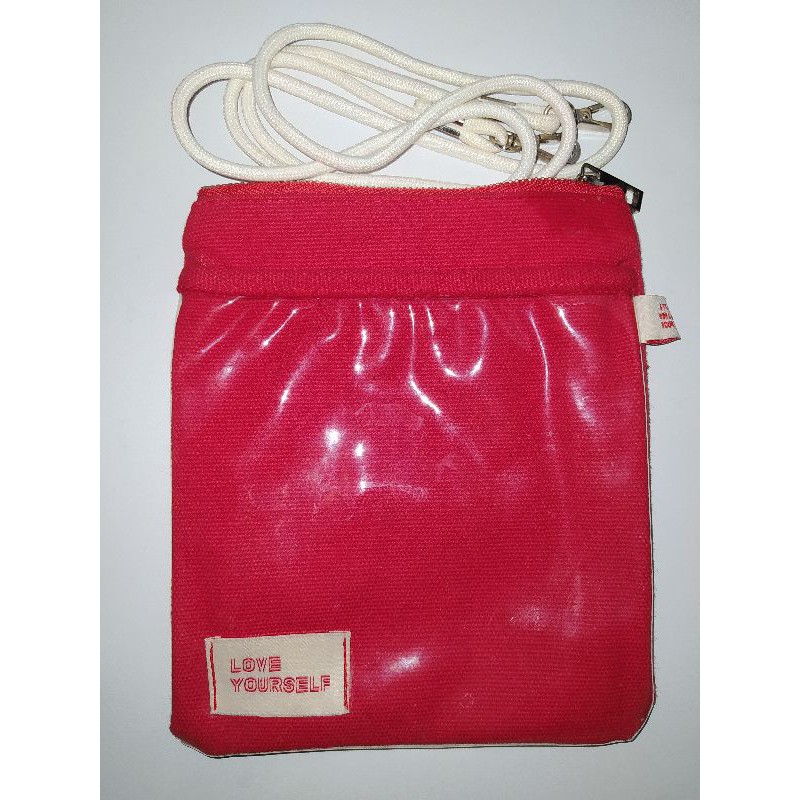 [PRELOVED] OFFICIAL BTS MINI SLING BAG WORLD TOUR LOVE YOURSELF MERCH BANGTAN