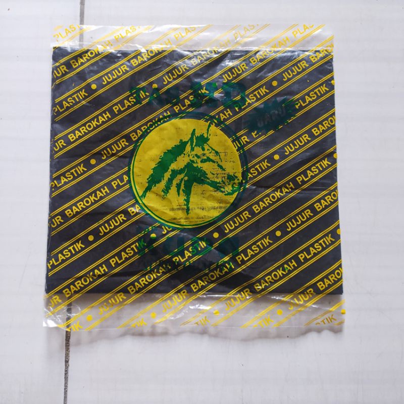 KRESEK HITAM TANGGUNG/KANTONG PLASTIK HITAM TANGGUNG