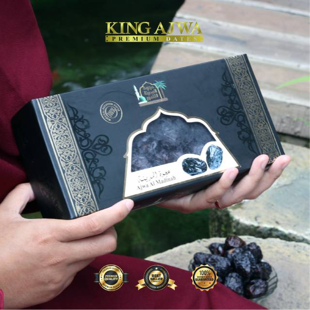 

Kurma Ajwa / Kurma Nabi