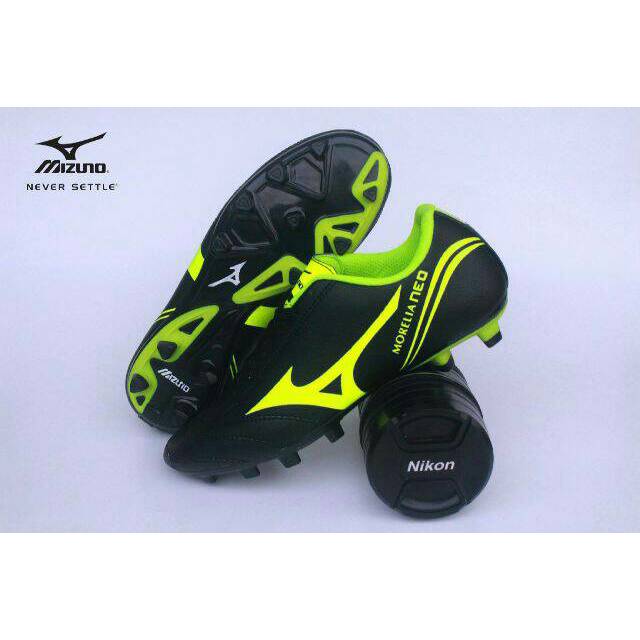 mizuno bola. Sepatu bola mizuno. Mizuno bola neo moriela original.Sepatu mizuno olahraga bolla