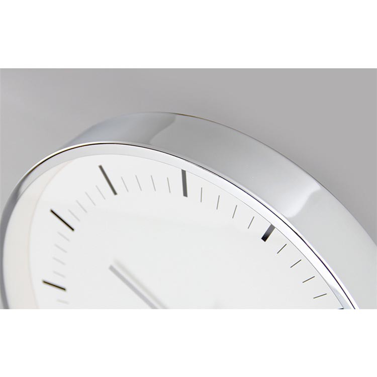 Jam Dinding Bulat Silent Movement Quartz Model Modern Metal