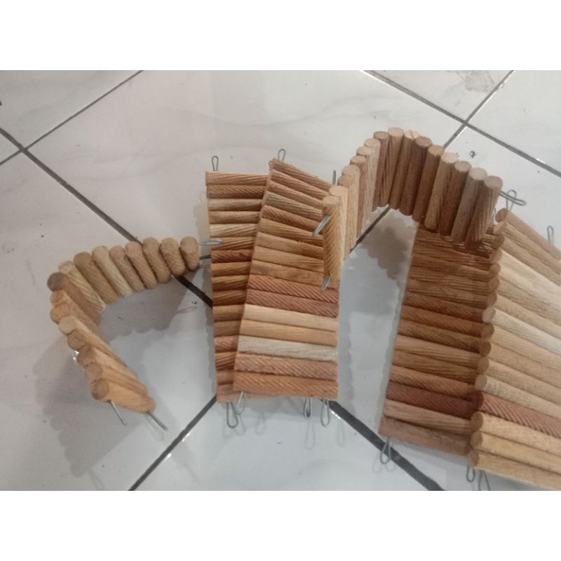 Jembatan Kayu Fleksibel Hamster Marmud Panjang 20cm Lebar 7cm