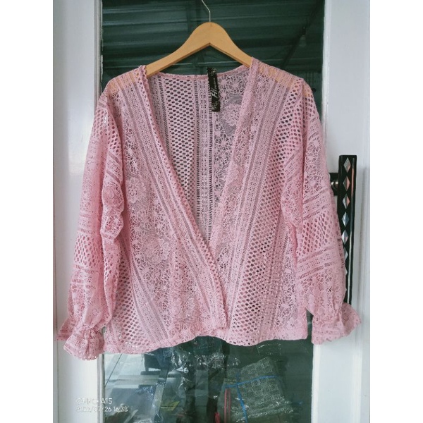 LACE OUTER CARDY/outer brukat crop/cardigan outer pendek-Soft pink