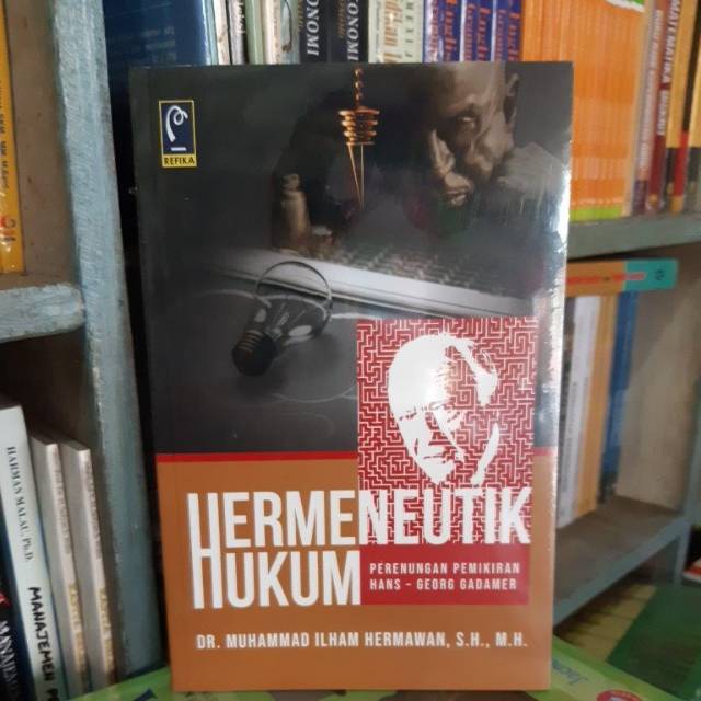 HERMENEUTIK HUKUM