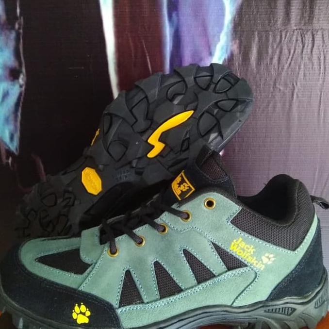 SEPATU JACK WOLFSKIN PENDEK - SEPATU OUTDOOR JWS PENDEK SOL VIBRAM