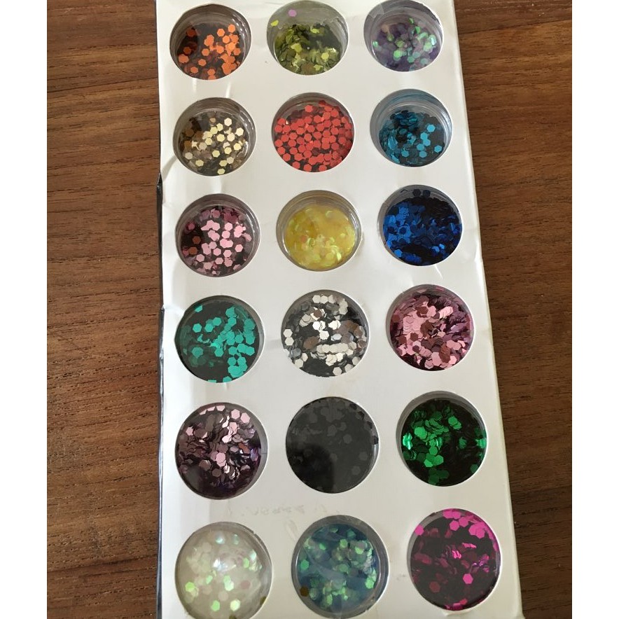 

18 Colors 2mm Hexagon Glitters in Jars