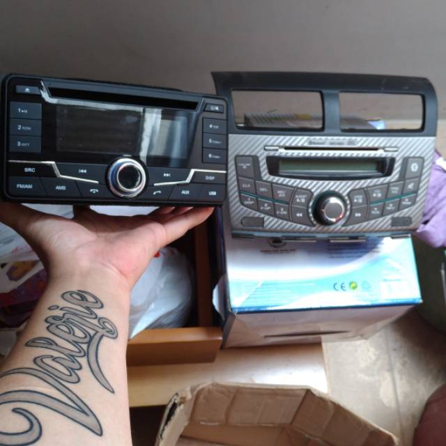 HEAD UNIT SIGRA DAN SIRION