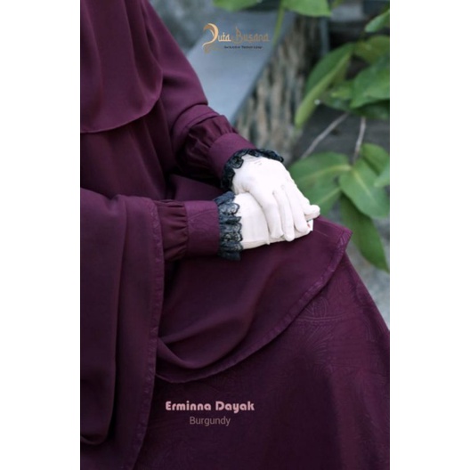 Ermina Dayak Ory By Duta Busana