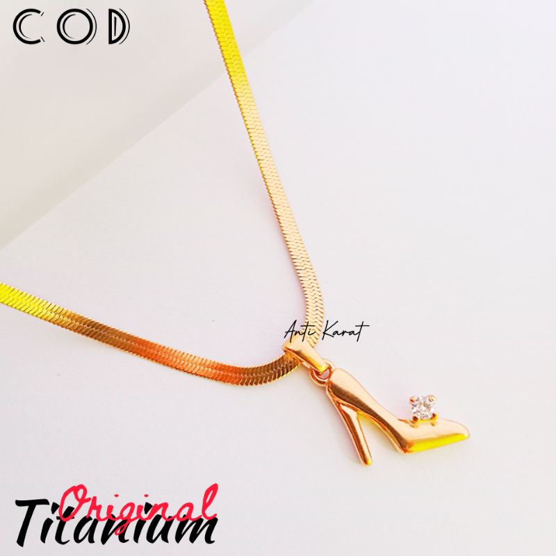 [BAYAR DITEMPAT] KALUNG TITANIUM PLUS LIONTIN SEPATU HAK TINGGI TERBARU DAN KEKINIAN ANTI KARAT ANTI