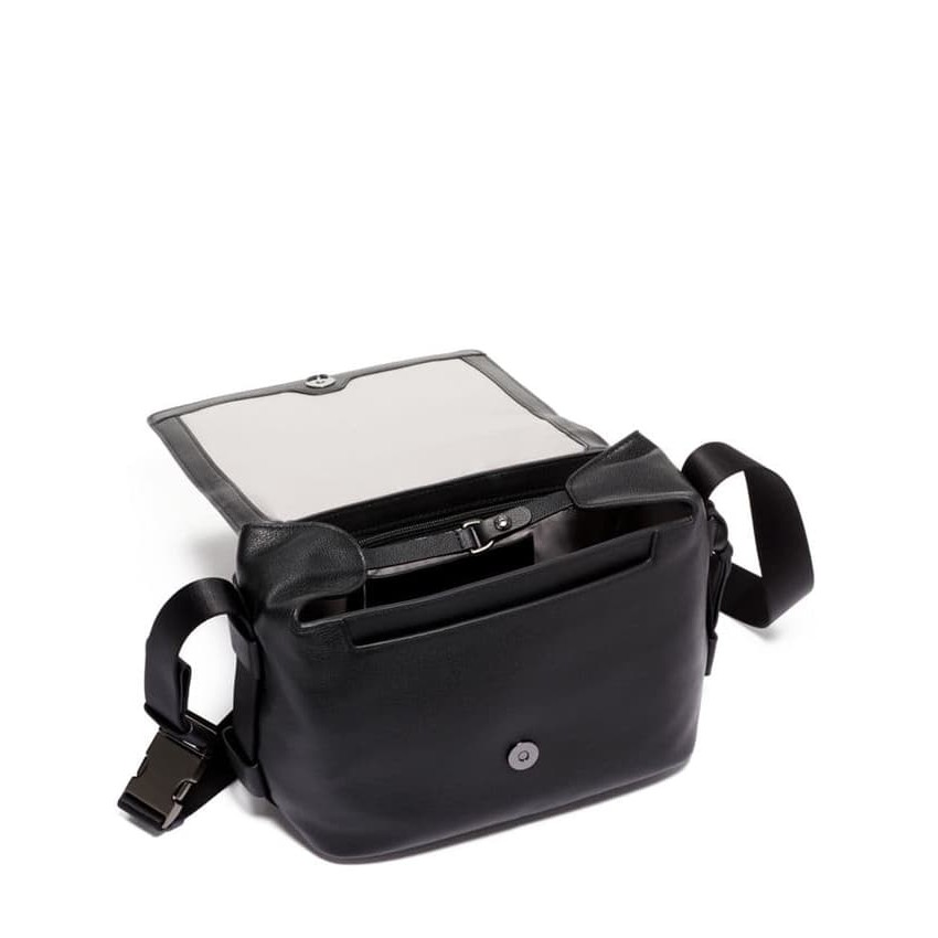 gwen flap crossbody