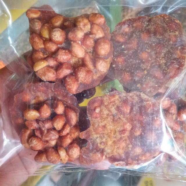 

Ampyang kacang isi skitar 7-8pcs