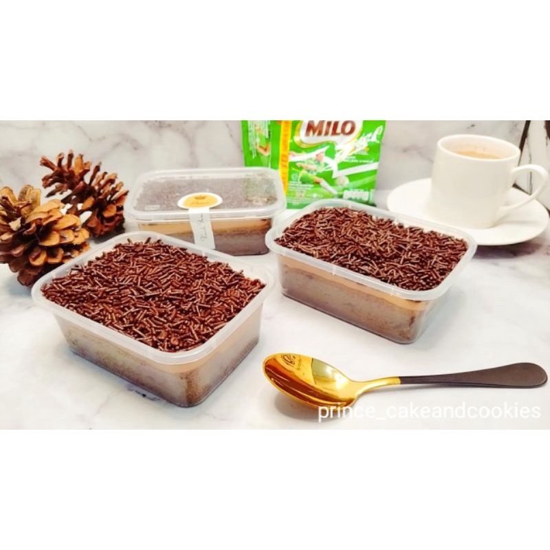 

Milo Chocolate Cake Dessert Box (200ml/small)