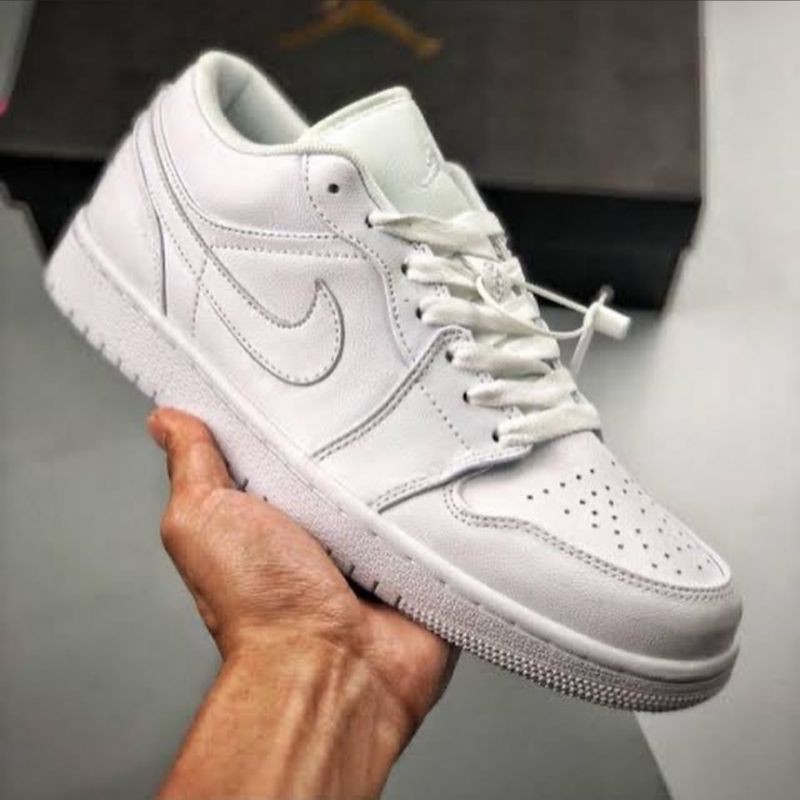Sepatu Nike Air Jordan 1 Low Triple White Full Putih Premium Murah