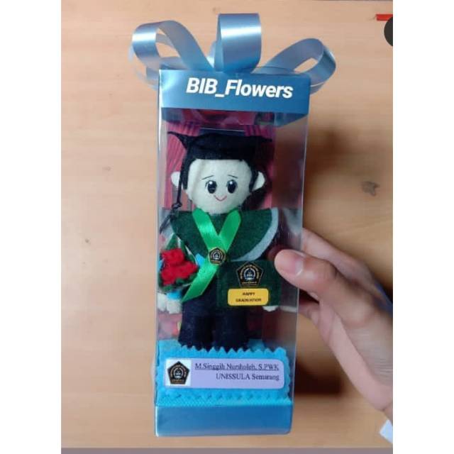 Boneka wisuda flanel/ kado wisuda/ kado kelulusan/ kado unik/ kado untuk cowok/ kado murah
